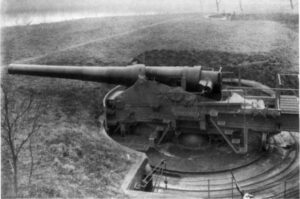 30.5 cm. gun